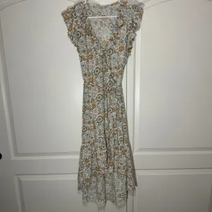 Faherty Carmen Floral Print Wrap Midi Dress‎ Ruffle Short Sleeve Hi Low Small thumbnail 3