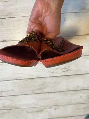 Clarks Artisan Empress Red Beaded Leather Wedge Size 8.5 NWOB thumbnail 6