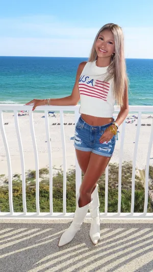 boutique USA top  thumbnail 1