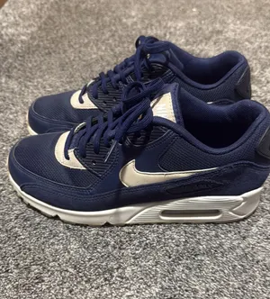 Nike Air Max 90 Essential Ultra thumbnail 1