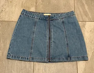 Altar'd State Medium Blue Denim Label Detail thumbnail 1