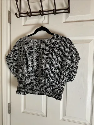 NWT Zara Black & White Geometric Print Front Knot Crop Top Size Large thumbnail 7