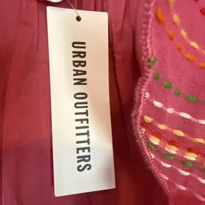 Urban Outfitters Kimchi Blue Bonnie Button Front‎ Mini Skirt Size S Pink Cotton thumbnail 4
