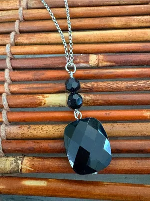 Origami Owl Black Faceted Drop Pendant on Silver-Tone Chain 24”-26” thumbnail 5
