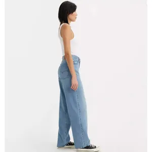 Levi's Premium Women's 24x30 Baggy Dad Jeans In the Middle Medium Wash thumbnail 4
