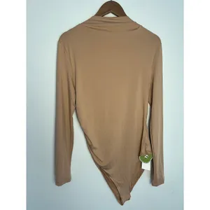 NWT! XL Cider Tan Mock Neck Long Sleeve Bodysuit Neutral Minimalist Asymmetrical thumbnail 4