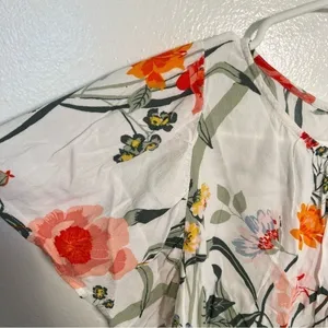 Loft Women's Size‎ Small Floral Button Back Blouse White Flutter Sleeve Flowy thumbnail 7