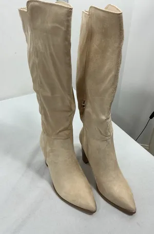Womans New In Box Juliet Holy Knee High Fashion Riding Boots 7.5 Beige thumbnail 1