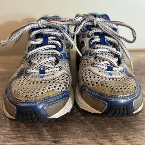 New Balance 860 V3 Running Sneakers Women’s Size 9 Silver Blue thumbnail 5