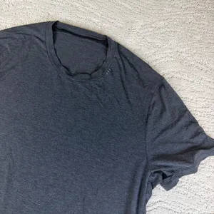 Women's Lululemon Size 10 Short Sleeve Grey Basic Tshirt Athletic thumbnail 2