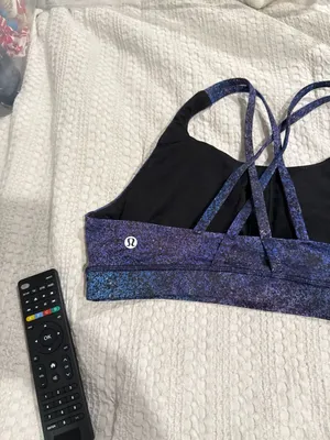lululemon athletica thumbnail 2