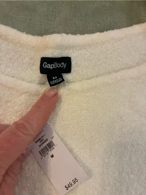 Women’s Gap Brand Cozy Cream Fuzzy Tank & Short Lounge Set Size Medium thumbnail 3