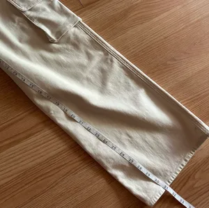 Aritzia Wilfred Free Beige Wide Leg Cargo Pants thumbnail 7