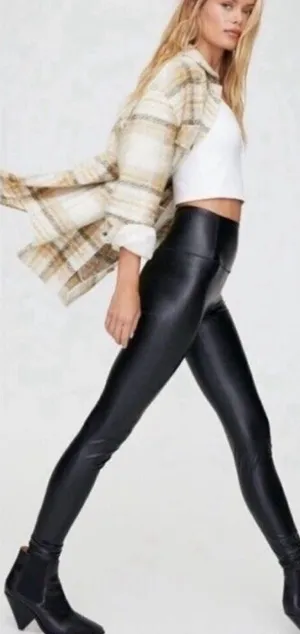Aritzia Wilfred Free Daria Pant Black Vegan Leather Stretch Pant Legging Size XS thumbnail 1