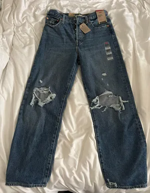 Levi's Ribcage Straight Ankle Jeans thumbnail 1