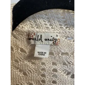 World‎ Unity Cardigan Womens Medium Cream Crochet Knit Short Sleeve Open Front M thumbnail 2