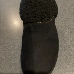 Women's Waco Black Slip-On Shoes thumbnail 2