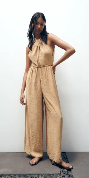 NWT JUMPSUIT WITH Halter neckline thumbnail 4
