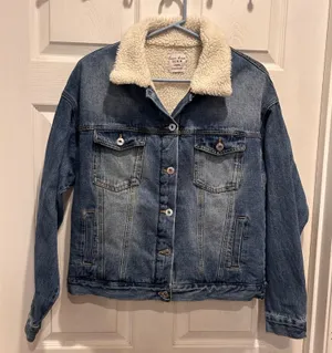 Love Tree Denim Womens Large Sherpa Lined Denim Trucker Jacket Medium Blue Wash thumbnail 1