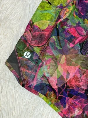 Lululemon Hotty Hot High-Rise Lined Short 4" Vivid Floral Tone Multi/Graphite thumbnail 4