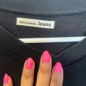 Reformation Black Cropped Top Sweatshirt thumbnail 2