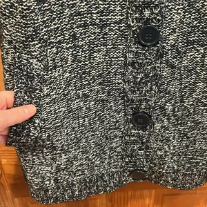 Catherine’s women’s quarter sleeve button down cardigan sweater size 3X.(26/28W) thumbnail 6