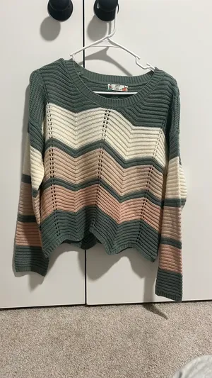 Sweater Green Size L thumbnail 2