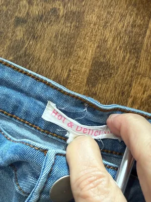 HOT & DELICIOUS Festival Rhinestone Pockets Heavily Distressed Denim Shorts L thumbnail 8