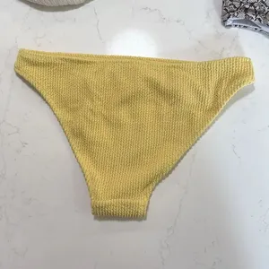 H&M Stylish Bikini Set in White, Yellow, and Snake Print. Size Medium/Small. thumbnail 10