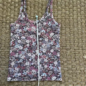 Aerie Floral Ribbed Scoop Neck Tank Top Purple Pink Daisy Flowers Size S thumbnail 6