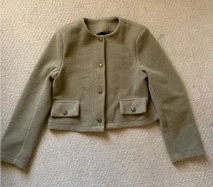 Jacket thumbnail 1