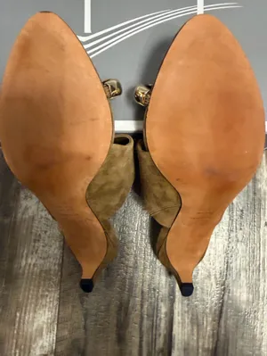 Vince Suede Open-Toe Mule in Cognac with Gold Accent Size 5.5 thumbnail 13