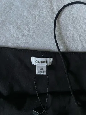 Garage Cropped Tank Top Black thumbnail 3