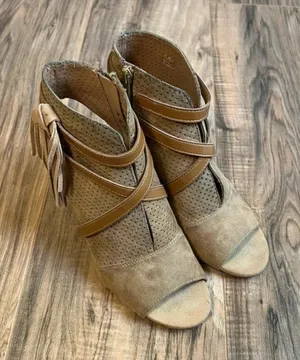 ‎Franco Sarto 7.5 shoes thumbnail 1