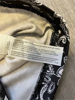 Abercrombie & Fitch Black And White Paisley Bandana Cropped Shirt Size M thumbnail 5