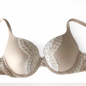 Victoria's Secret Body Underwire Padded Perfect Shape Bra size XS thumbnail 4