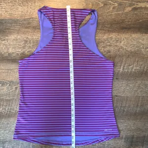 Nike Golf/Tennis/Pickleball Sleeveless Dri-Fit Purple Striped Top Women’s Large thumbnail 7