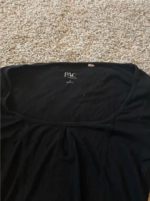 Cropped Black PacSun Long Sleeve thumbnail 2