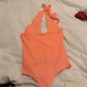 Aritzia Women's Orange and Pink Bodysuit thumbnail 3