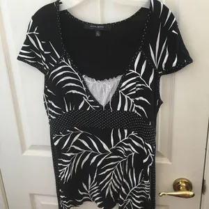 FINAL MARKDOWN Ladies’ coupé Collection Top (L) Black Size L thumbnail 1
