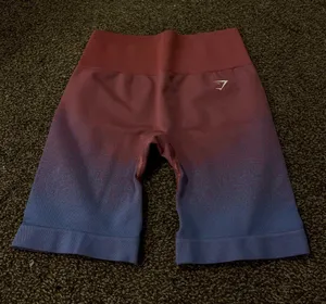 Gym shark Biker shorts thumbnail 1