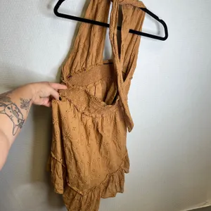 Aerie Women Tan Eyelet Halter Mini Dress Smocked Waist Boho Ruffle M thumbnail 2