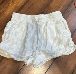 H&M Linen Short thumbnail 1