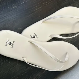 Sandals Shade & Shore White Minimalist Slide Sandals 11 thumbnail 4