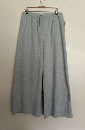 NWT GAP wide leg sweatpants  thumbnail 1