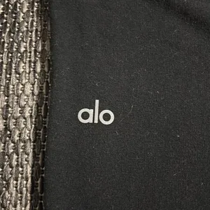 Alo yoga sweatpant joggers thumbnail 4