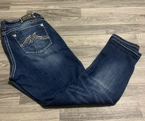 Miss Me Boyfriend Capri Jeans; 29 Women’s thumbnail 3