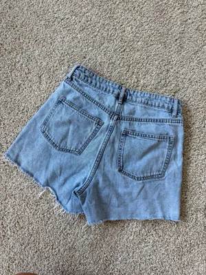 H&M Distressed Jean Shorts Light Wash thumbnail 2