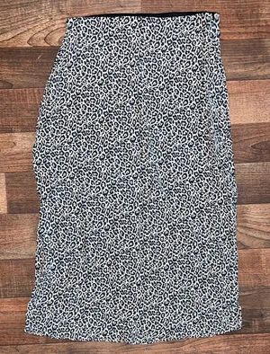 American Eagle Outfitters Black and White Animal Print Pencil Skirt thumbnail 1