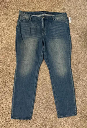 High Waisted Straight Jeans thumbnail 3